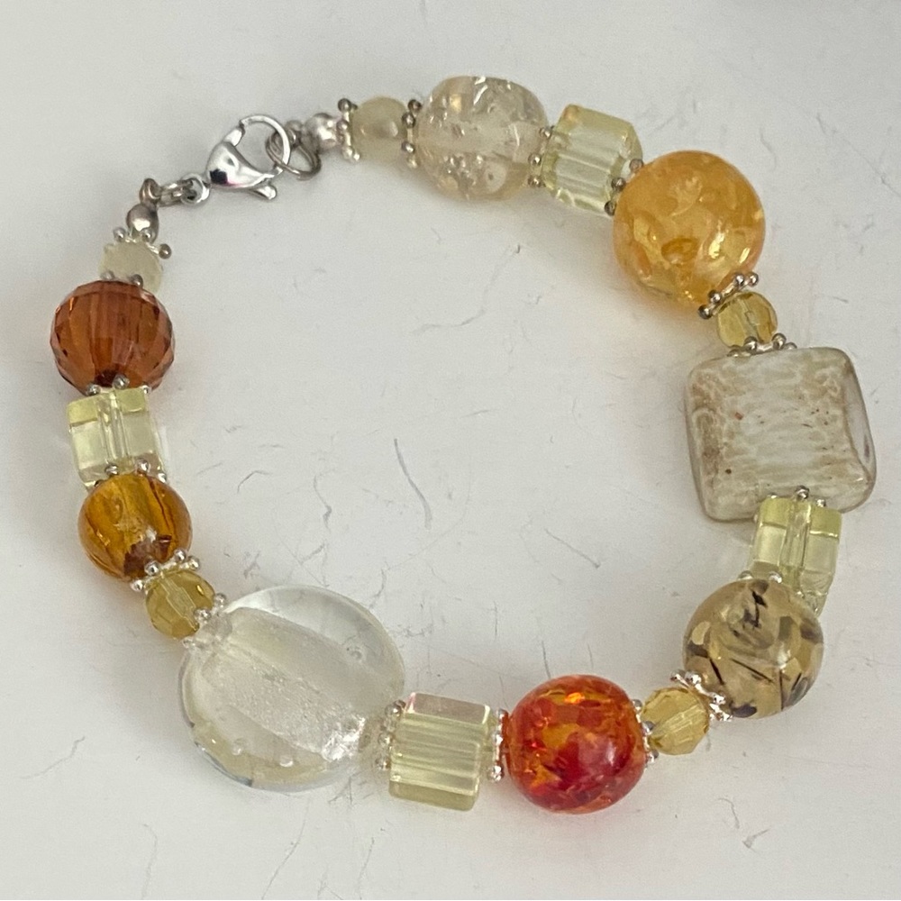 NEW Lampwork style glass bead bracelet